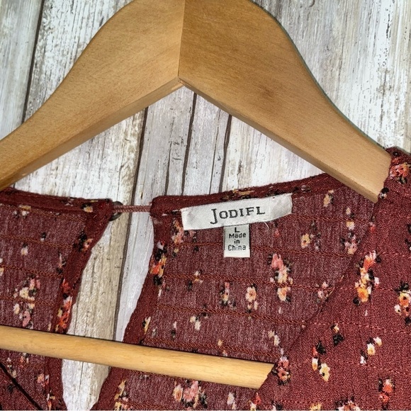 Jodifl Make This Moment Red Floral Blouse - Picture 6 of 6